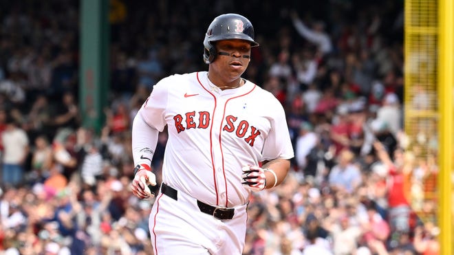 Rafael Devers Acquired by the Giants